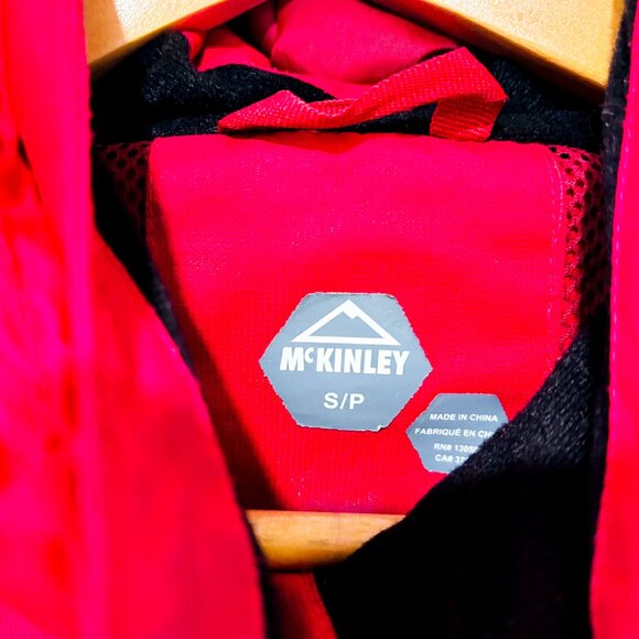 MCKINLEY Raspberry Waterproof Rain Jacket Hooded | Small * - Picture 9 of 9